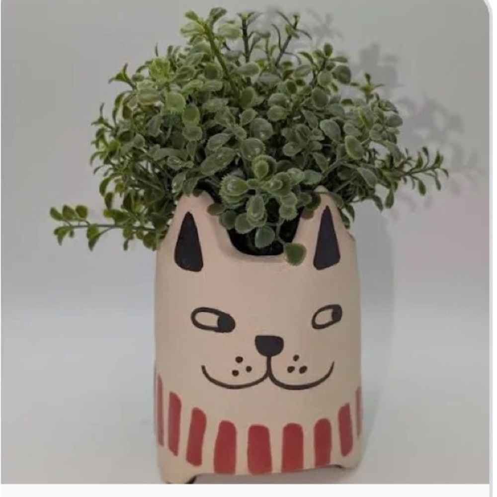 Ceramic Painted Dog Planter Succulents Pot Cream
Red